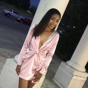 Meet your Posher, Nia